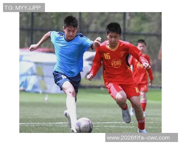 某市中学生足球联赛精彩纷呈学生们展现青春活力与团队精神