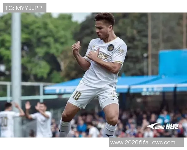 锐克足球服装助力球员展现风采提升竞技水平的完美选择